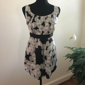 CAbi “Champagne Bubbles” black/silver silk sleeveless top. NWT size Medium